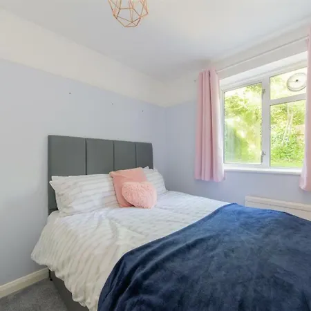 Vibrant & Stylish Mill Hill East Pad Apartment Hendon Exterior photo